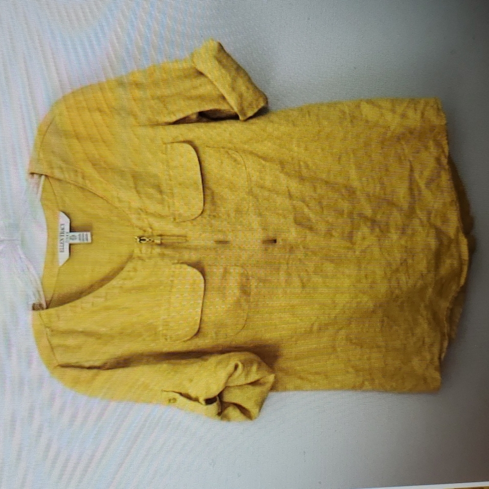 Ellen Tracy Mustard Yellow Linen pullover top